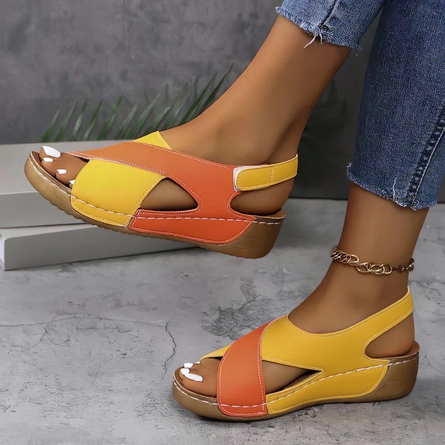 Urielle | Pain-Relief Orthopedic Sandals